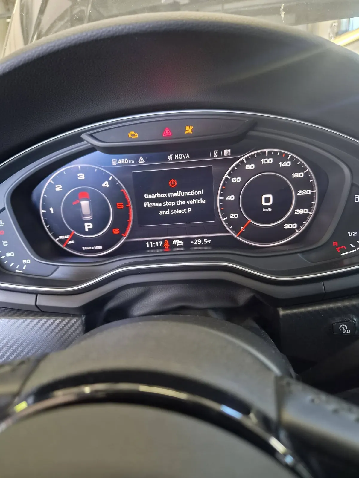 Грешка в скоростната кутия на таблото на Audi